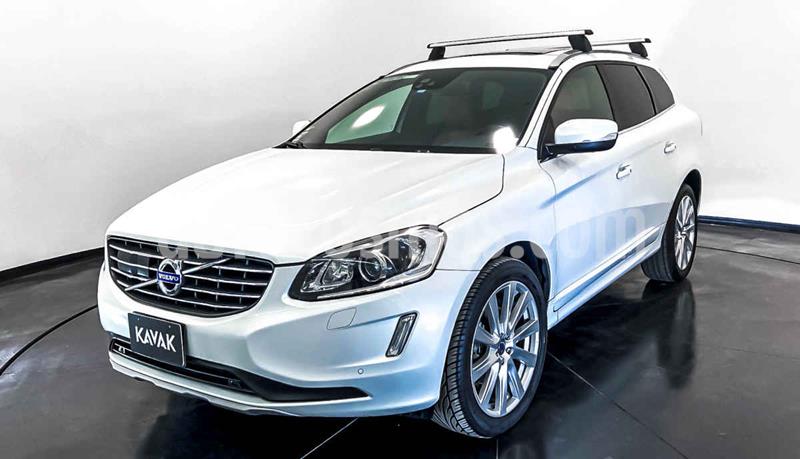Volvo XC60 T5 Inspiration usado (2016) color Blanco precio $379,999