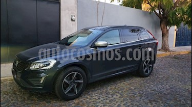 Volvo XC60 T5 Momentum RD usado (2016) color Azul Barents precio $325,000