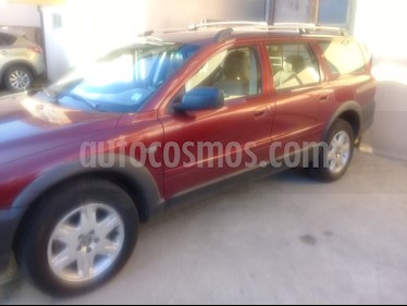 foto Volvo XC70 2.4 Turbo AWD Aut 5P usado (2005) color Rojo precio $3.500.000