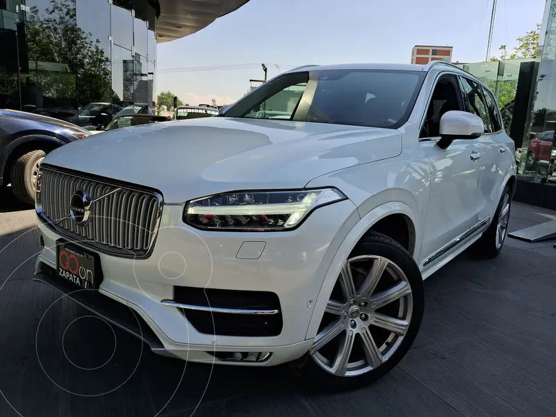 Foto Volvo XC90 T6 Inscription AWD usado (2017) color Blanco precio $585,000