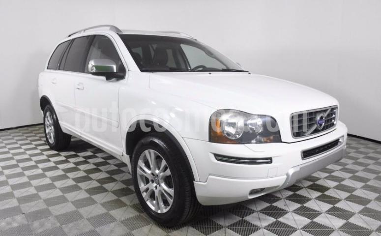 Volvo XC90 5P 2.5T LUXURY GEARTRONIC PIEL 7 PAS. RA-18 4X4 usado (2014) color Blanco precio $299,900