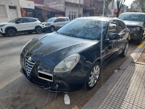 Alfa Romeo Giulietta 1.4 Distinctive (170Cv) usado (2013) color Negro precio u$s12.900