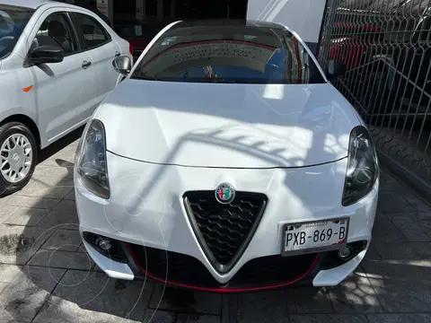 Alfa Romeo Giulietta Veloce TCT usado (2017) color Blanco precio $335,000