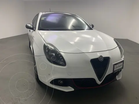 Alfa Romeo Giulietta Veloce TCT usado (2018) color Blanco financiado en mensualidades(enganche $66,000 mensualidades desde $11,900)