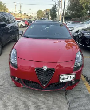 Alfa Romeo Giulietta Veloce TCT usado (2017) color Rojo precio $230,000