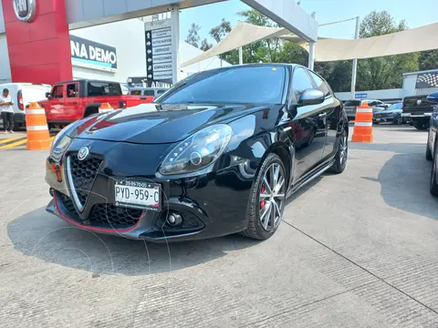 Alfa Romeo Giulietta Veloce TCT usado (2018) color Negro financiado en mensualidades(enganche $93,298 mensualidades desde $12,756)