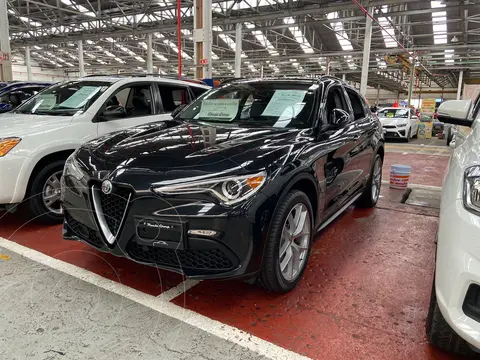 Alfa Romeo Stelvio Sport usado (2019) color Negro financiado en mensualidades(enganche $227,500 mensualidades desde $19,500)