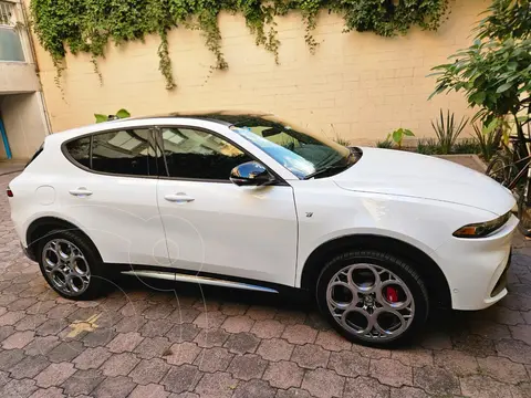 Alfa Romeo Tonale Hibrido TI usado (2024) color Blanco precio $950,000