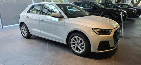 OfertaAudi A1 Sportback 30 TFSI S-tronic nuevo color Gris precio u$s37.900