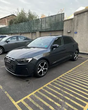 Audi A1 Sportback 30 TFSi Aut Sport usado (2023) color Gris Oscuro precio $20.490.000