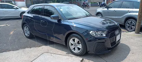 Audi A1 1.0T Urban usado (2020) color Azul precio $428,000
