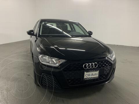 Audi A1 1.0T Urban usado (2021) color Negro precio $453,300