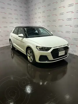 Audi A1 35 TFSI Ego usado (2024) color Blanco financiado en mensualidades(enganche $161,500 mensualidades desde $13,458)
