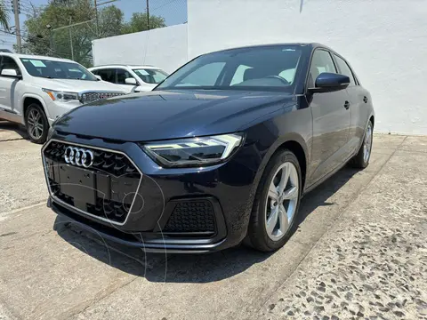 Audi A1 1.5T Ego usado (2020) color Azul financiado en mensualidades(enganche $39,500 mensualidades desde $13,600)