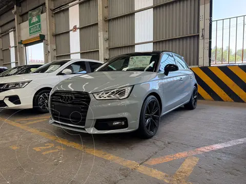 Audi A1 Ego usado (2018) color Azul Cumulo financiado en mensualidades(enganche $70,000 mensualidades desde $6,300)