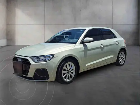 Audi A1 30 TFSI Cool usado (2023) color Plata financiado en mensualidades(enganche $92,180 mensualidades desde $9,090)