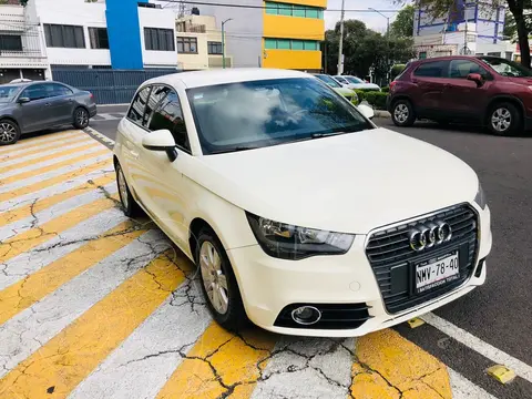 Audi A1 Cool S-Tronic usado (2013) color Blanco financiado en mensualidades(enganche $43,980 mensualidades desde $5,808)