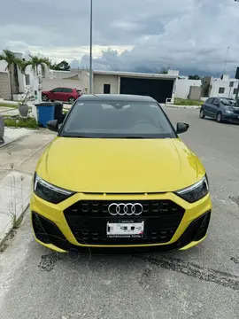 Audi A1 40 TFSI S Line usado (2021) color Amarillo precio $490,000