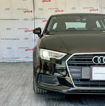 Audi A3 Sedan Sedan 1.4L Dynamic Aut usado (2019) color Negro financiado en mensualidades(enganche $29,414 mensualidades desde $11,782)