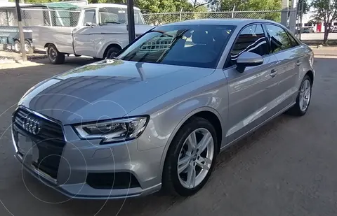 Audi A3 Sedan Sedan 1.4L Dynamic Aut usado (2019) color Plata Hielo precio $289,000