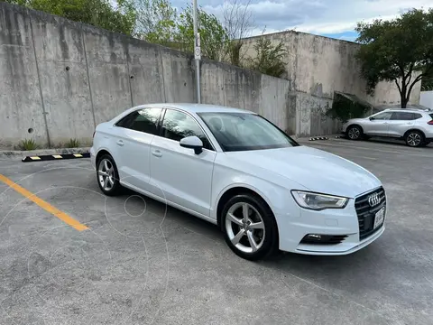 Audi A3 Sedan Sedan 1.8L Attraction Aut usado (2015) color Blanco precio $210,000