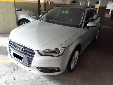 Audi A3 Sportback Sportback 1.8 T FSI S-tronic usado (2014) color Plata precio u$s24.800