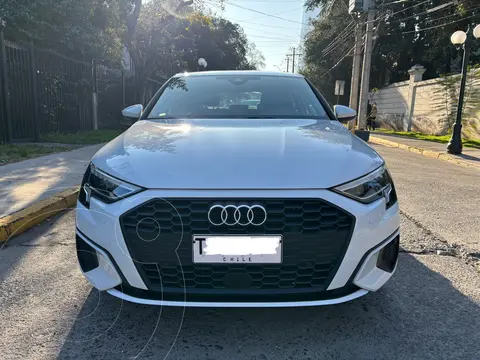 Audi A3 Sportback 35 TFSi Sport usado (2024) color Blanco precio $27.500.000