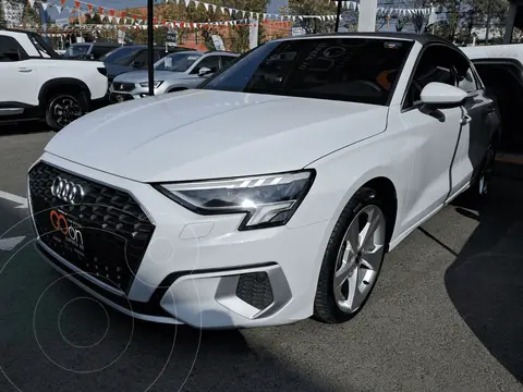 Audi A3 Sportback SELECT usado (2024) color AUDB BLANCO GLACIAR financiado en mensualidades(enganche $160,775 mensualidades desde $12,294)