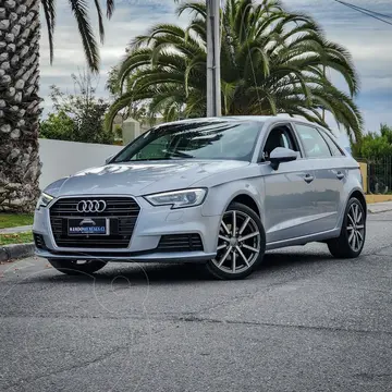 Audi A3 35 usado (2020) color Gris precio $20.900.000