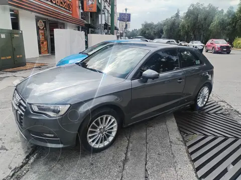 Audi A3 1.8L Sportback Attraction Special Edition S-Tronic usado (2014) color Gris Meteoro precio $180,000