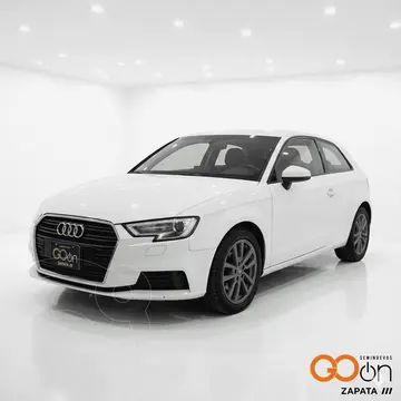 Audi A3 DYNAMIC usado (2018) color AUDA BLANCO IBIS precio $200,000