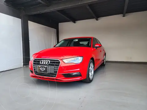 Audi A3 1.8L Ambiente usado (2014) color Rojo precio $319,000