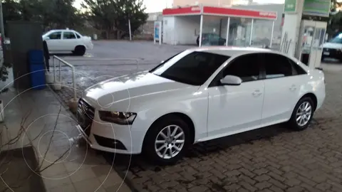 Audi A4 2.0 TDi Ambition Multitronic (143Cv) usado (2013) color Blanco precio u$s19.000