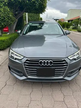 Audi A4 2.0 T Select (190hp) usado (2019) color Gris Quarzo precio $410,000