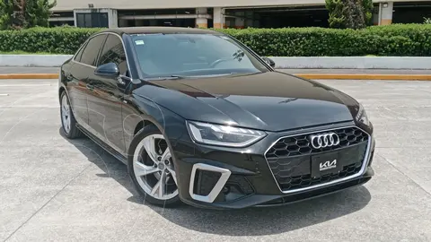 Audi A4 40 TFSI S Line usado (2021) color Negro financiado en mensualidades(enganche $125,354 mensualidades desde $14,424)