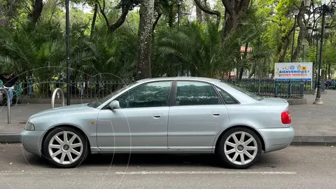 Audi A4 1.8L T Trendy Multitronic usado (1998) color Gris precio $85,000
