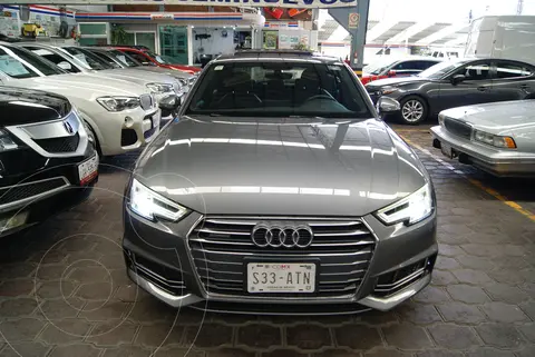 Audi A4 2.0 T S Line Quattro (252hp) usado (2018) color Gris precio $457,000
