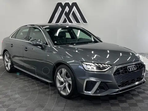 Audi A4 45 TFSI S Line quattro usado (2021) color Gris precio $497,999