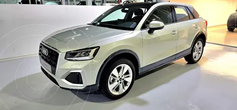 Audi Q2 40 T FSI Sport nuevo color Gris precio u$s57.000