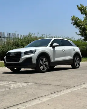 Audi Q2 35 TFSI usado (2021) color Blanco Glaciar precio $19.990.000