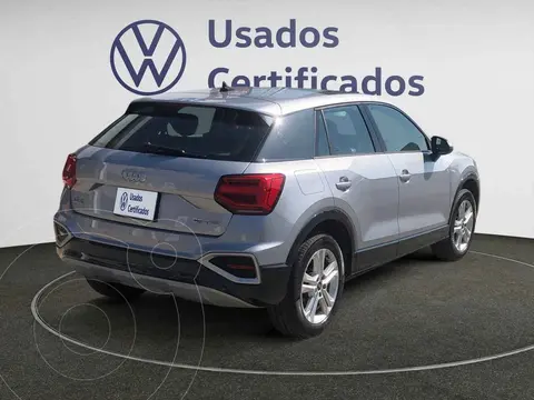 Audi Q2 35 TFSI Select usado (2024) color Plata financiado en mensualidades(enganche $176,008 mensualidades desde $13,465)