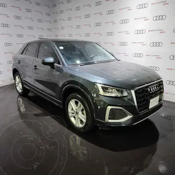Audi Q2 35 TFSI Select usado (2023) color Gris precio $580,000