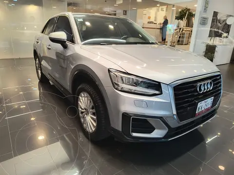 Audi Q2 35 TFSI Select usado (2019) color plateado precio $415,000