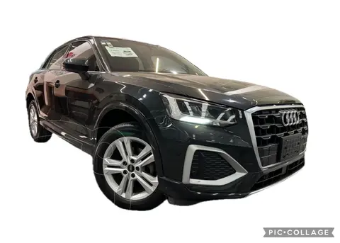 Audi Q2 35 TFSI Select usado (2021) color Gris Oscuro precio $445,100