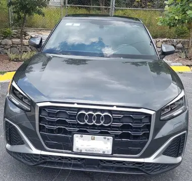 Audi Q2 35 TFSI Sport usado (2021) color Gris precio $489,000