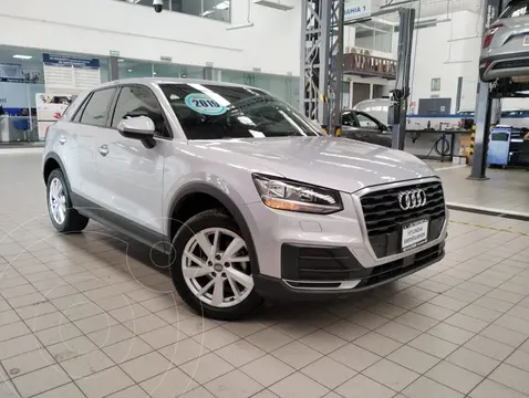 Audi Q2 35 TFSI Dynamic usado (2019) color plateado precio $365,000