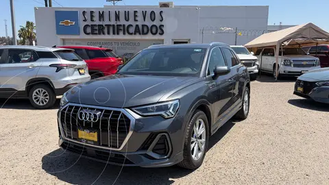 Audi Q3 35 TFSI S Line usado (2021) color plateado precio $485,000