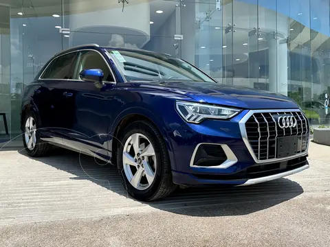 Audi Q3 35 TFSI Select usado (2023) color Azul Cobalto precio $599,000