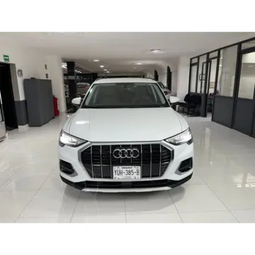 Audi Q3 35 TFSI Dynamic usado (2024) color Blanco precio $650,000