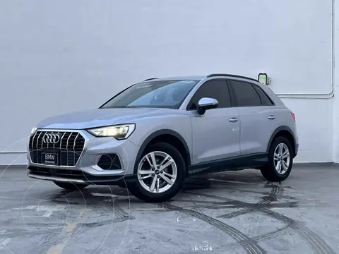 Audi Q3 35 TFSI Dynamic usado (2024) color Gris precio $629,000